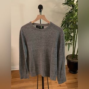 Banana republic gray linen sweater